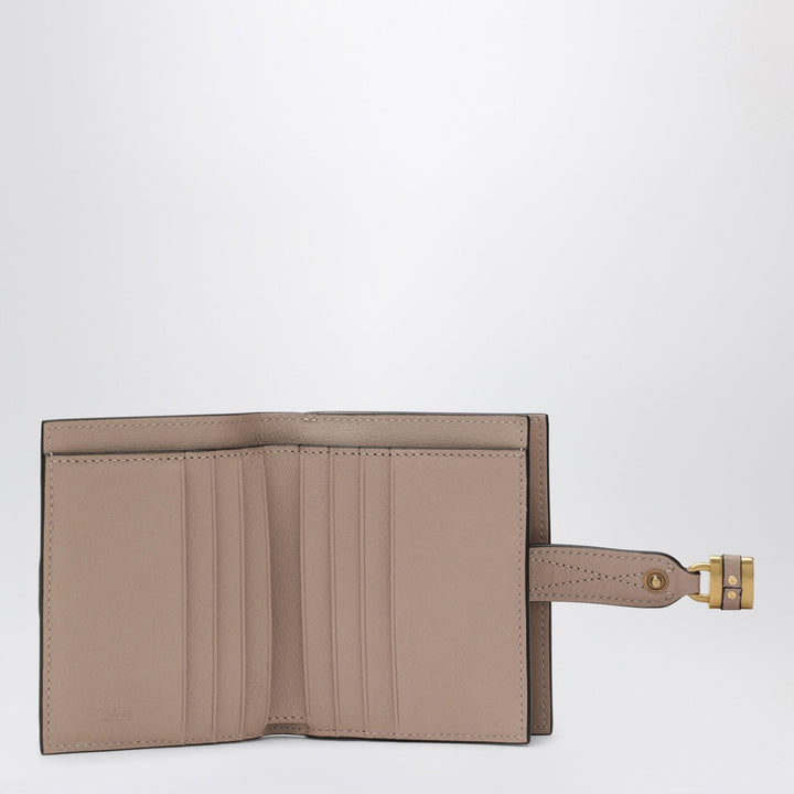 Chloé Apparel & Accessories - Rosa | e1075006f3cce5fe5b7f8dc15137924c318250a9