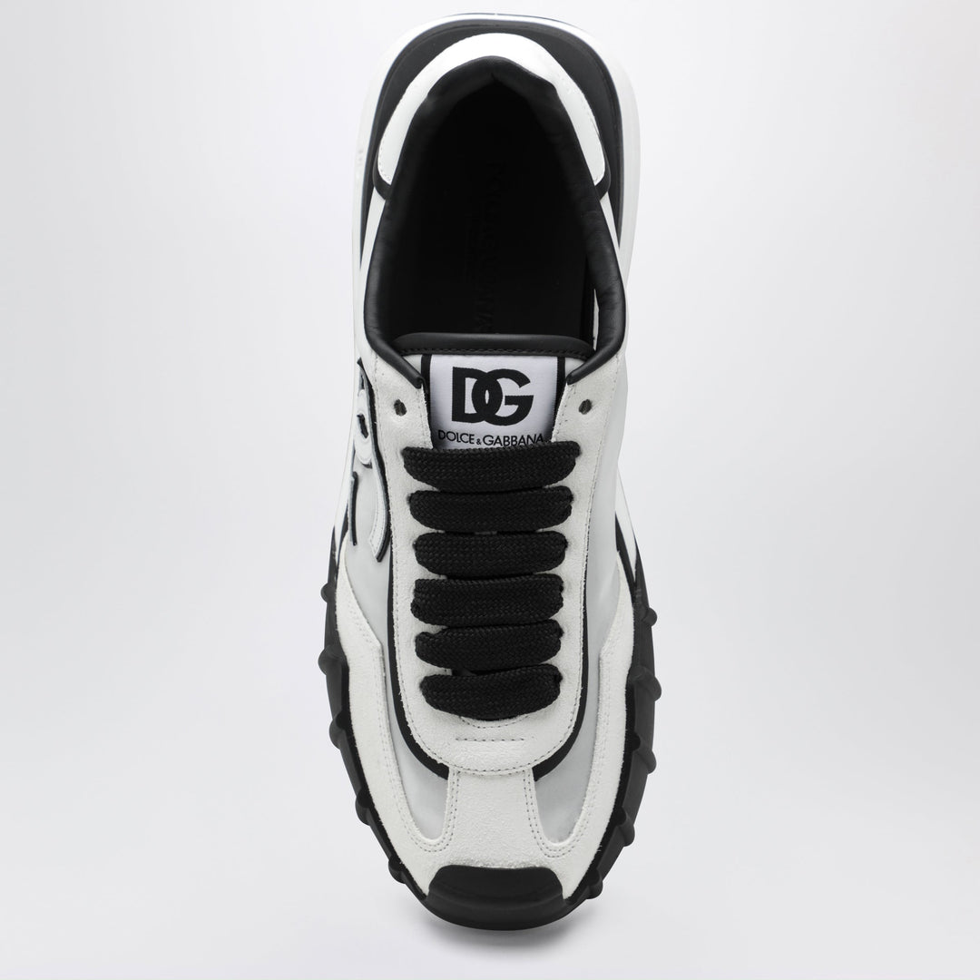 Dolce & Gabbana Schwarz-weiße Suede Sneakers