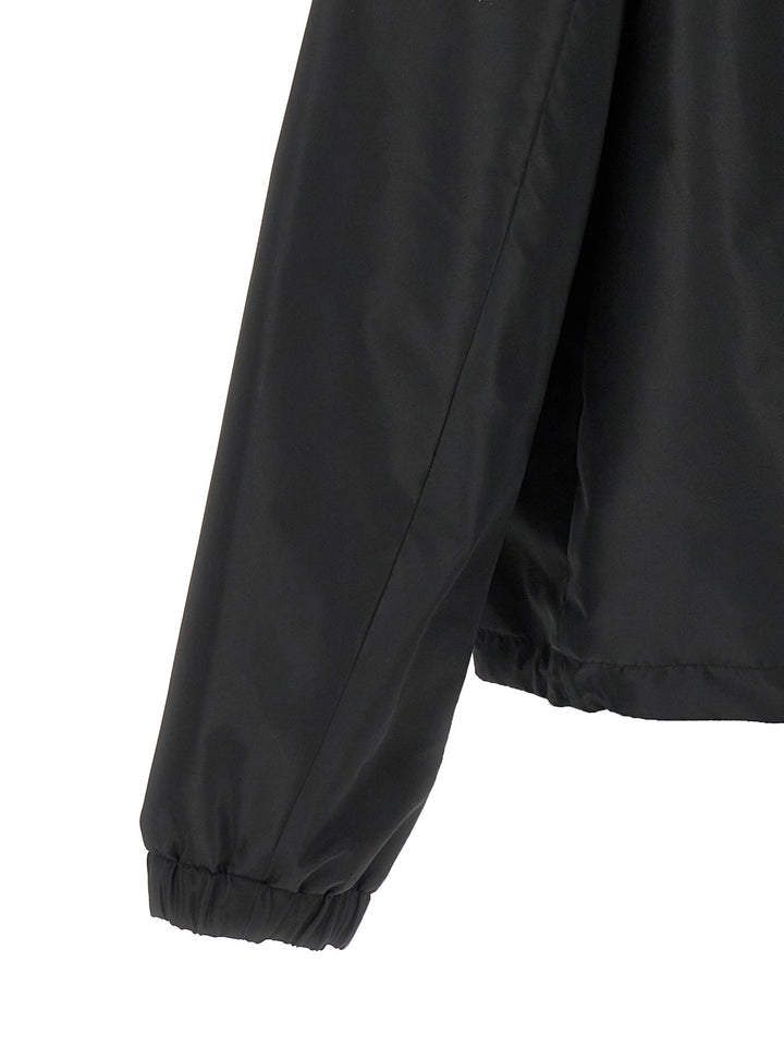 Fendi Logo Blouson Piumini, Parka, Giacche casual - Nero | 2f338fdc6c232c7ea83feeeeae656868b3e0a80a