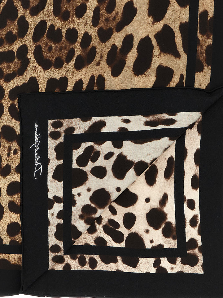 Dolce & Gabbana Leopard-Print Scarf Sciarpe - Marrone | 7858ba9ca17e4828b5b5f48d40cc97b2fa7b2ab5