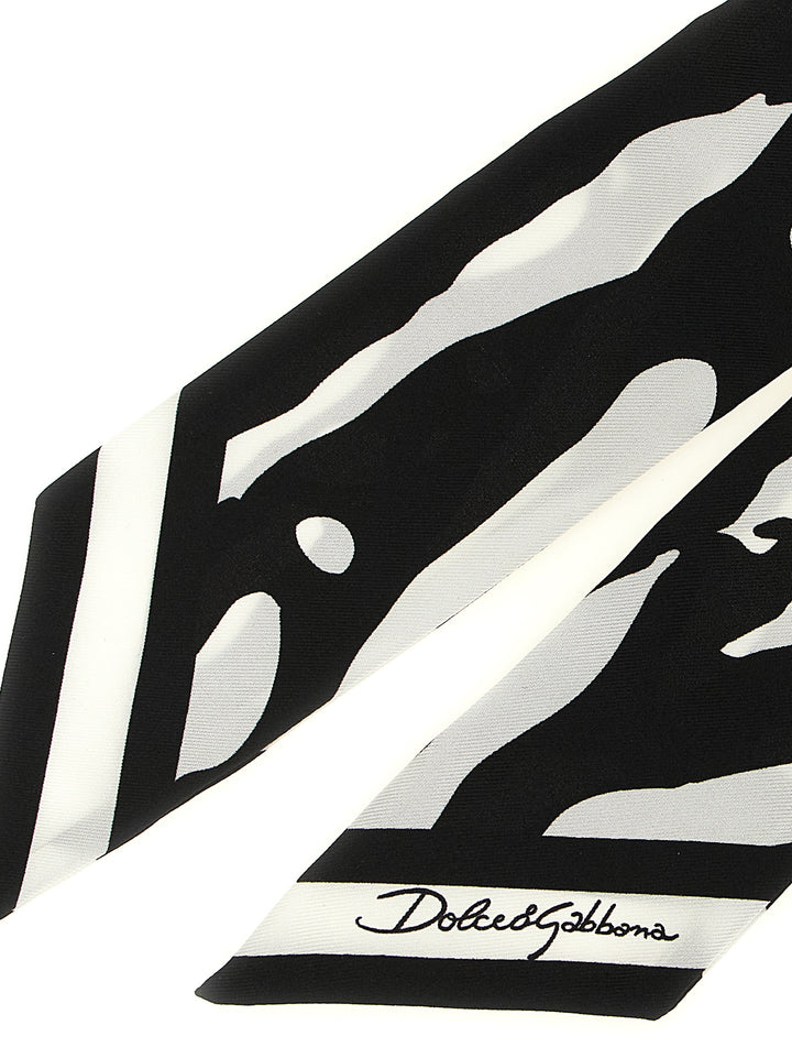 Dolce & Gabbana Zebra Print Scarf Sciarpe - Bianco/Nero | 59a969d2af6fe40b4254f4e0eca667d2b78a0cb2