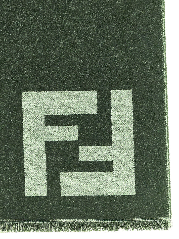 Fendi Ff Macro Scarf Sciarpe - Nero | 30c1a2489d87e4cf7aed226f41bfb057d1808b96