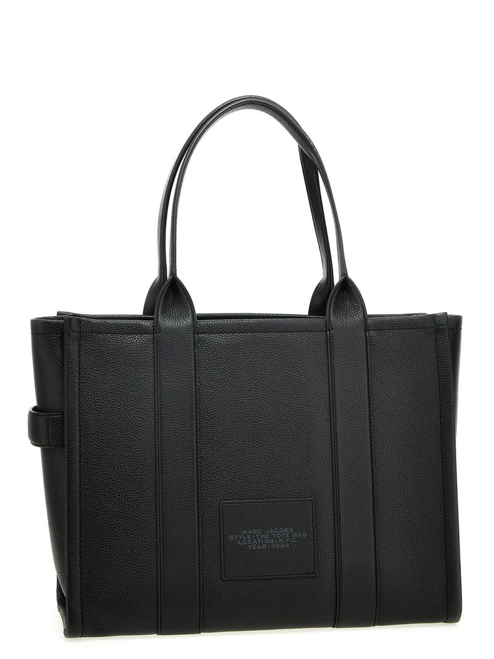 Marc Jacobs The Leather Large Tote Tote - Nero | 01667a359272ec7b7d654f5d278d83bfbc33488d