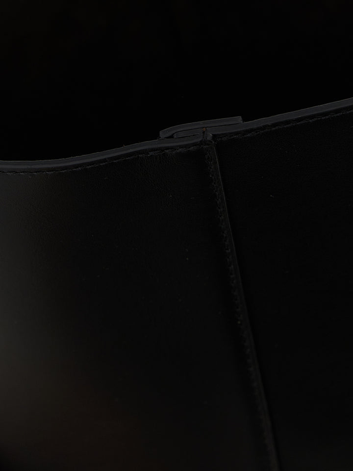 J.W. Anderson The Jwa Small Corner Bucket Borse a Spalla e Tracolla - Nero | a235512a9245f56c65d64aea7a1f05ee7467c9fe