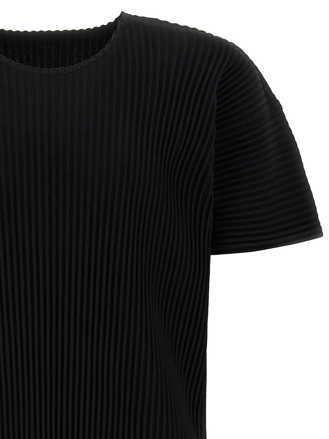 Homme Plisse' Issey Miyake Pleated T shirt - Nero | fe12d7085ba1eb5a2741d37f713ab5d35852b986