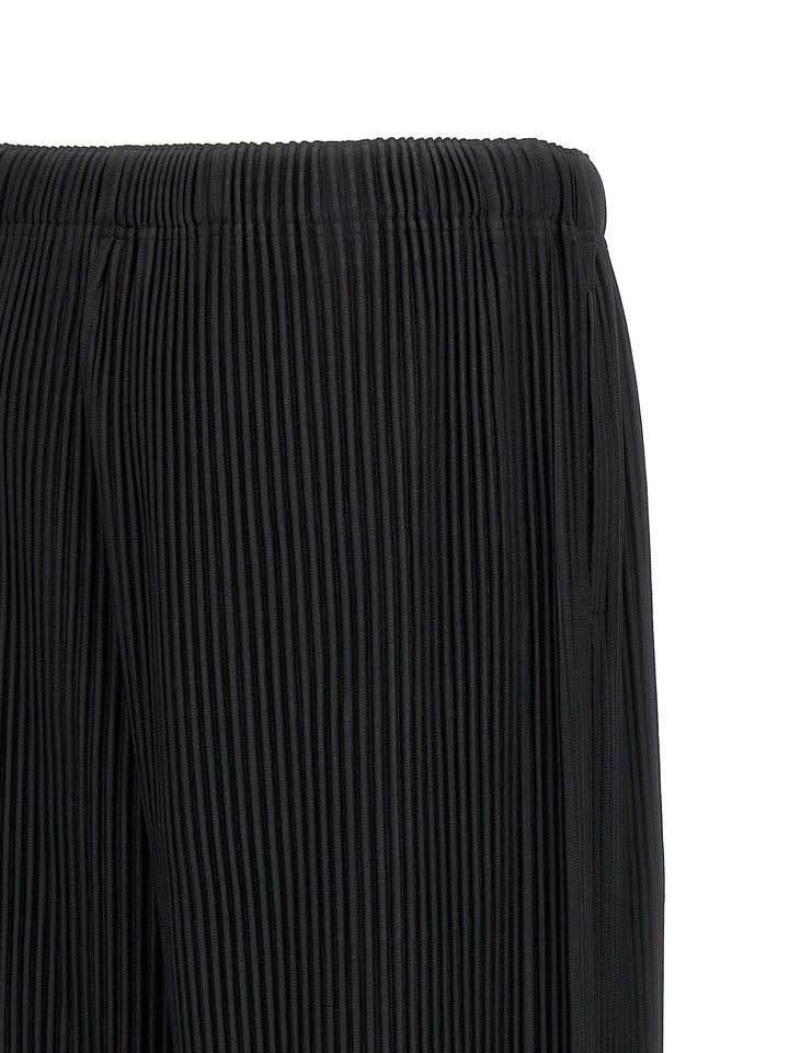 Homme Plisse' Issey Miyake Monthly Colors: September Pantaloni - Nero | f3aefbfb2b5376257d200abd41a1046457059ae3