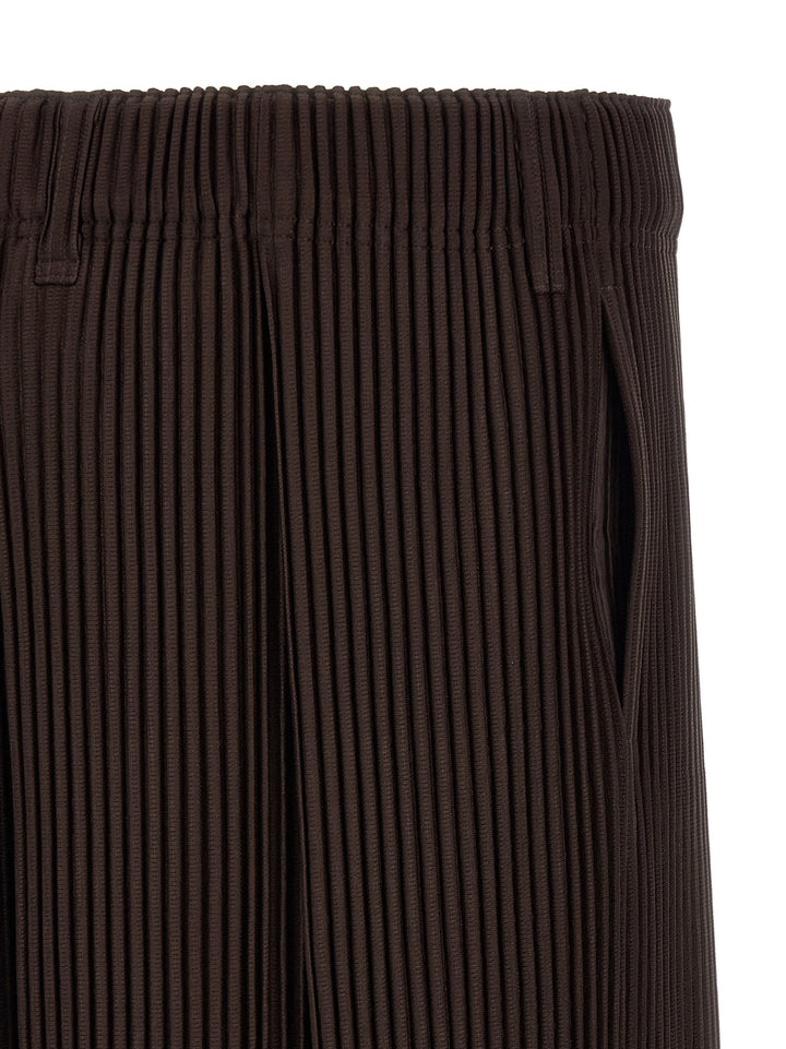 Homme Plisse' Issey Miyake Tailored Pleats 2 Bermuda e Short - Marrone | 6b52ca49641399d4625b3b56c99b5a3af596ea20