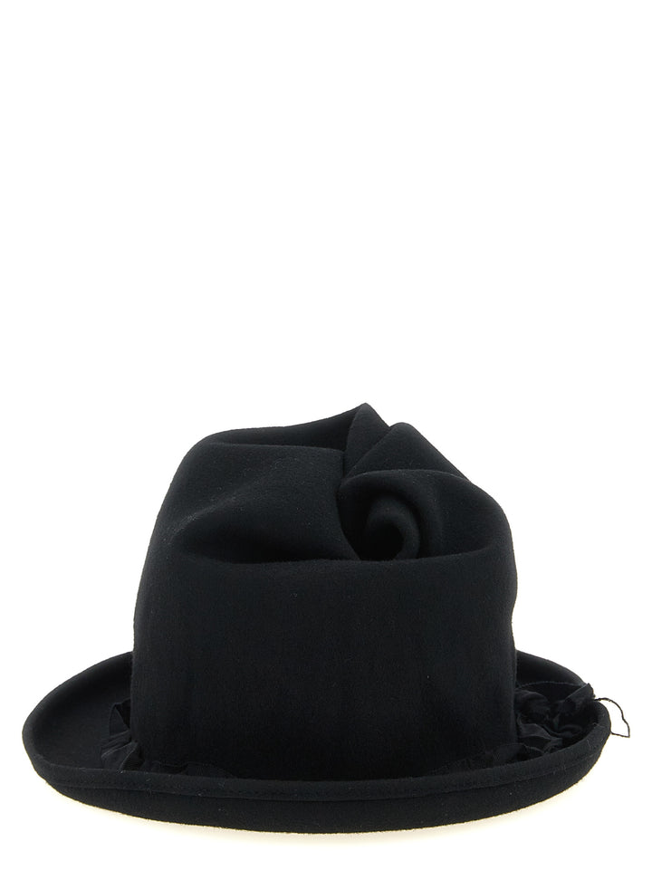 Yohji Yamamoto Sculptural Crown Hat Cappelli - Nero | aa3cba1829f574b698fcb2fdb1119abacf13f1b8