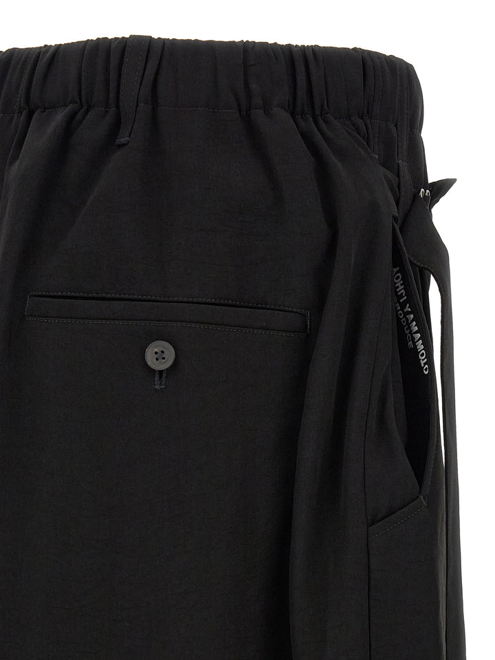 Yohji Yamamoto Wallet Pantaloni - Nero | a9a0abe171e7d183a3b4f870b6548b22d56ced08