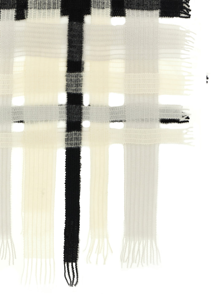 Issey Miyake Raschel Wave Stole Sciarpe - Bianco/Nero | 941506aab92e129d75f97a4478ef67a599974fd5