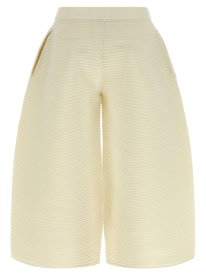 Issey Miyake Corrugated Knit Pantaloni - Bianco | 19827c150a8862912f40f2d665e131c37367e6a5