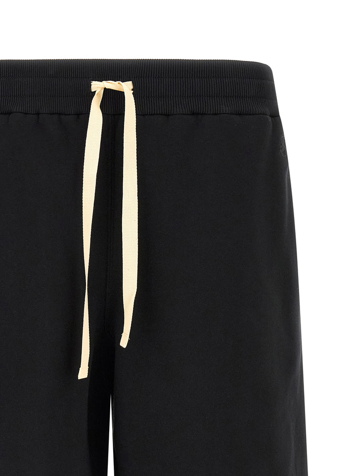 Jil Sander Embroidered Logo Bermuda Shorts Bermuda e Short - Nero | c736dfe85b6d13c6eb708a105b32865e0821ee2b