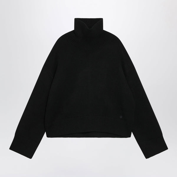 Gioah Nero in Cashmere