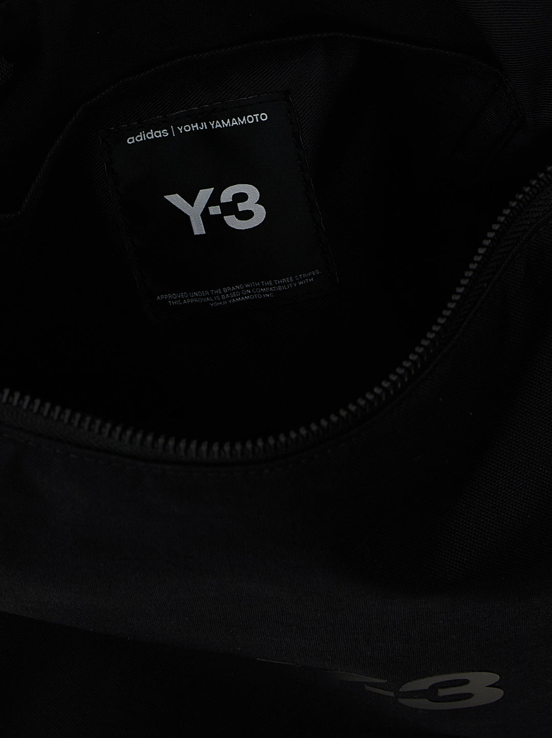 Y-3 Y-3 X Body Small Borse a Tracolla - Nero | d6b6460a2b831821745eeb3359325d1f52ec36b6