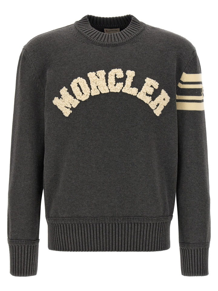 Moncler Bouclé Logo Sweater Maglioni - Grigio | 511694a08f4c40567f2e421597976dde148ae61f