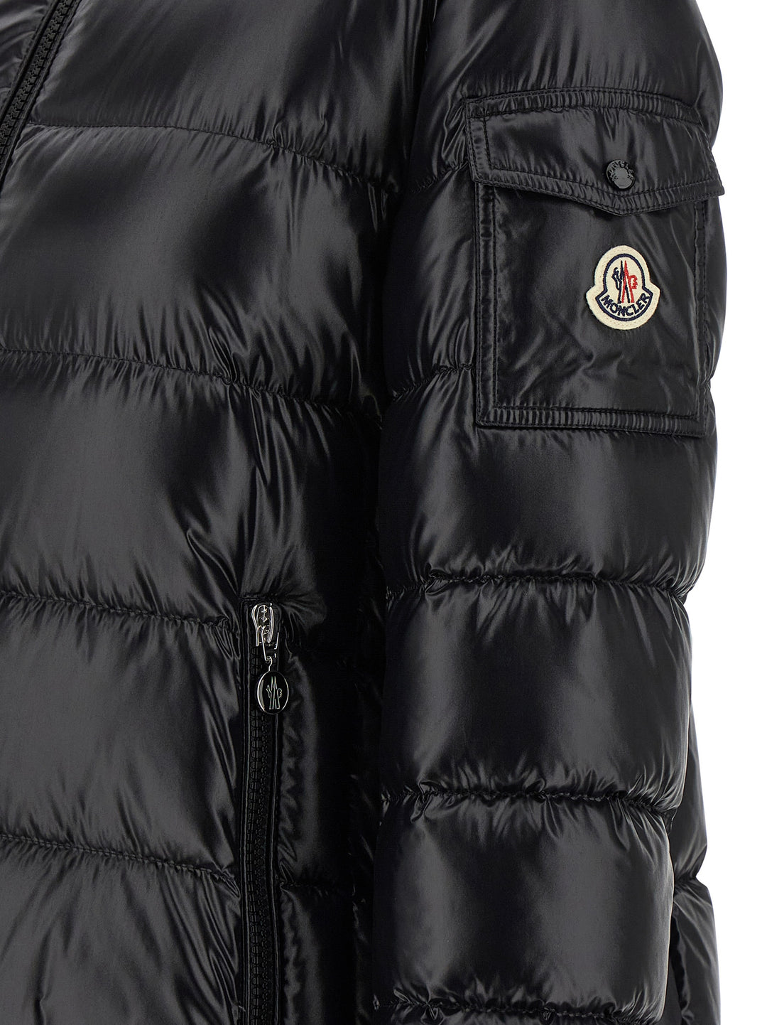 Moncler Courcelles Puffer Jackets - Nero | b7ba1a5ab2dc8cc6f7bac05d76aecd4015aa0fdd