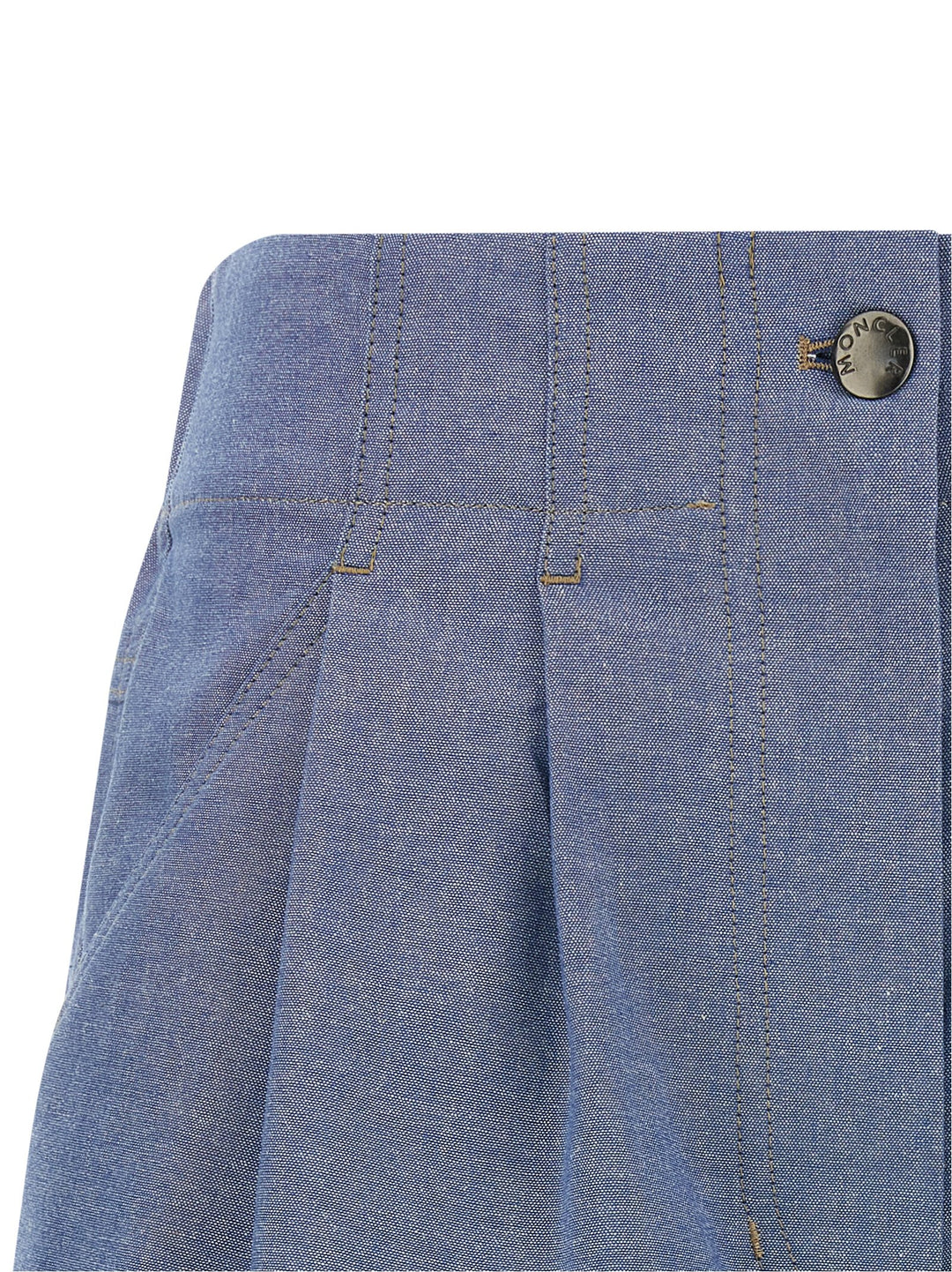 Moncler Grenoble Chambray Cotton Shorts Bermuda e Short - Celeste | 047b4d80cd1f5aada9bded47944510810a5c6108