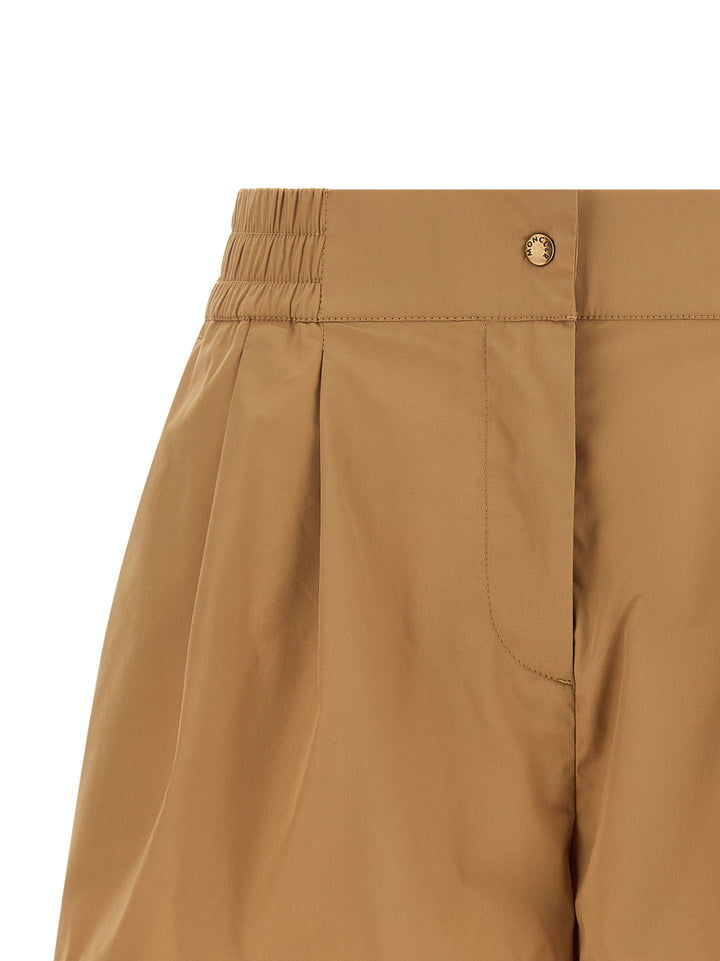 Moncler Tailored Shorts Bermuda e Short - Beige | a2368cbf60f1a820ec4675aa65831fae14bc2905