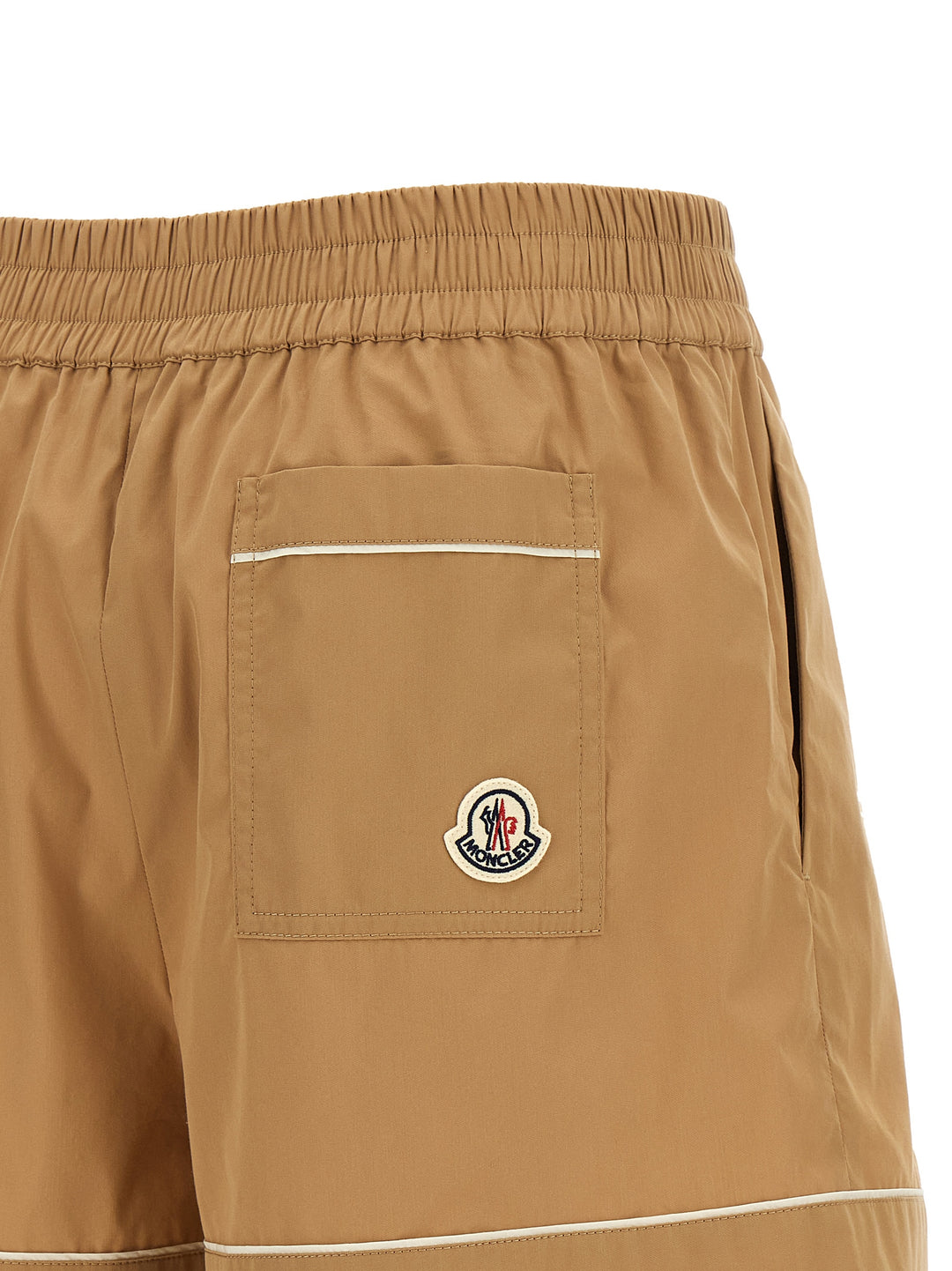 Moncler Tailored Shorts Bermuda e Short - Beige | caca13861fe41ef1424db1d87a9655c09f37e446
