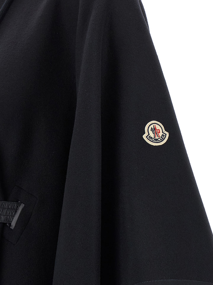 Moncler Two-Material Cape Mantelle - Blu | 1ef97f6c63d4212d49d74822800c27f00af00e37