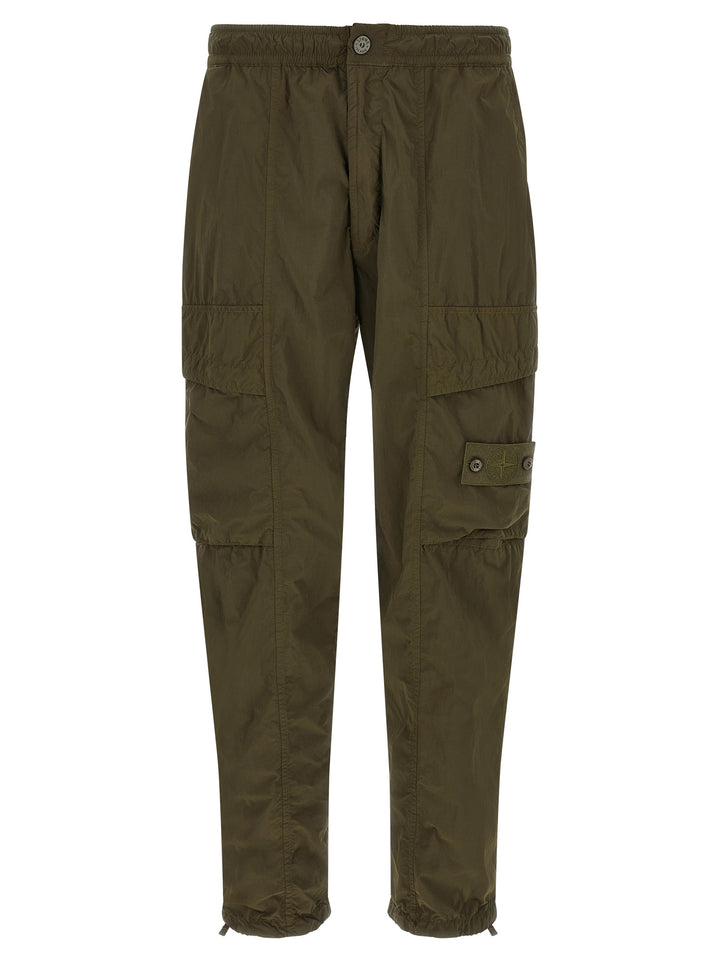 Stone Island Badge Stone Island Ghost Pantaloni - Verde | 179fd4f4326dc0e5e04eed77f56106b9f65c406b