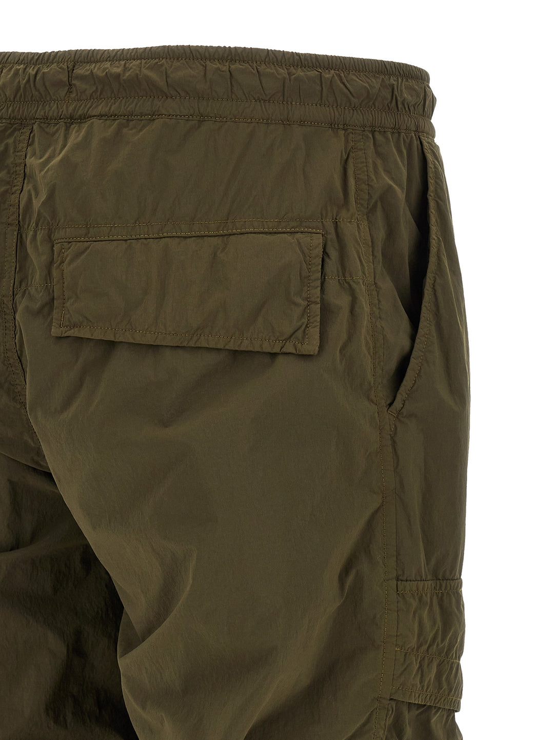Stone Island Badge Stone Island Ghost Pantaloni - Verde | 0d3eaa396dbd83fa1cf9fe4380aed96cb39d3e42