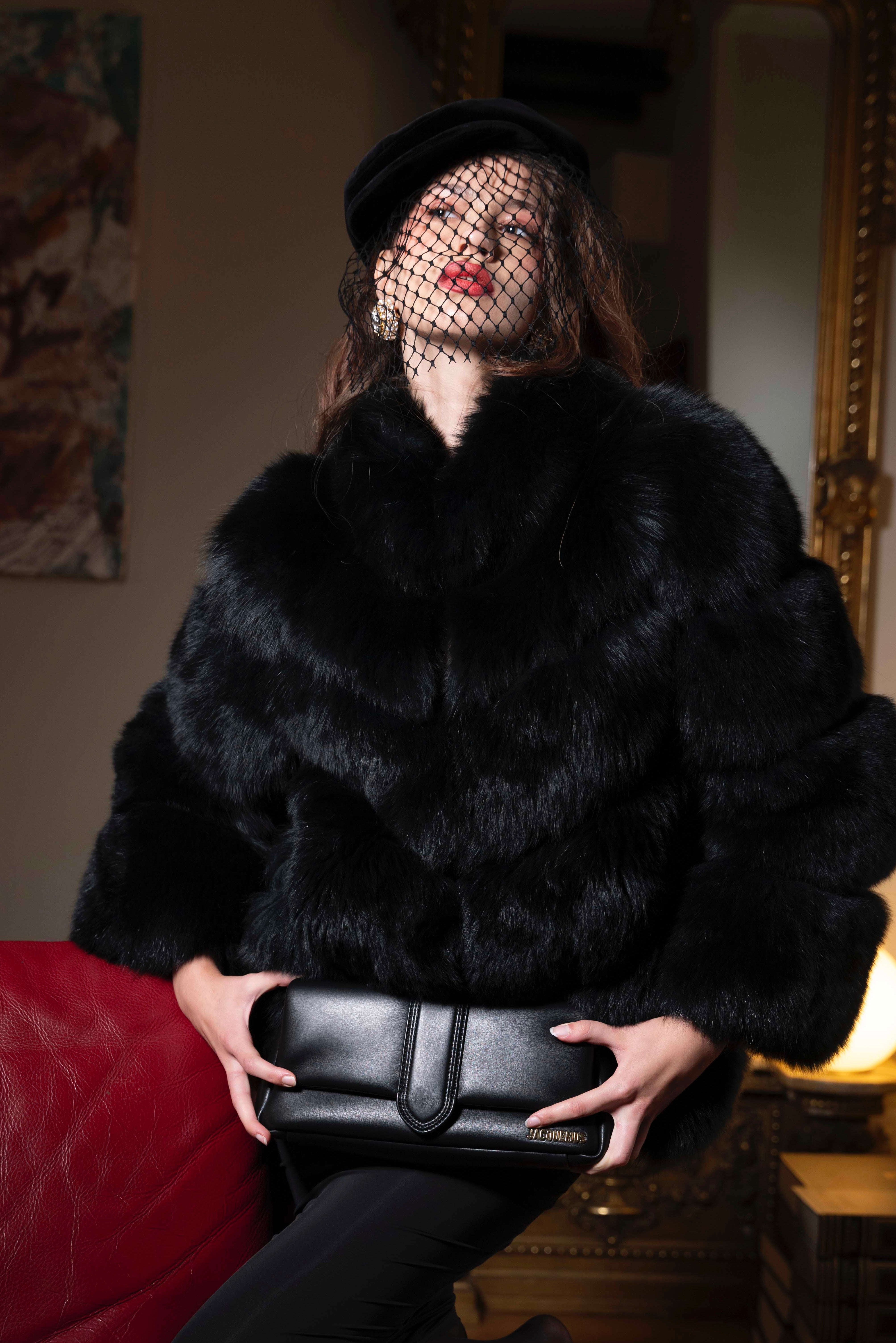 Giacca Seattle Nera in Pelliccia di Volpe