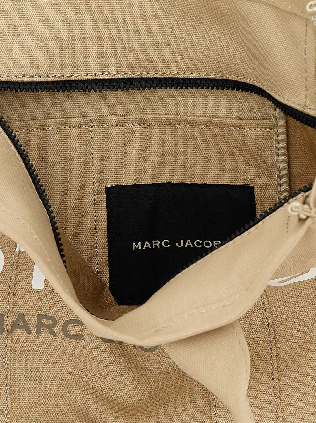 Marc Jacobs The Canvas Large Tote Tote - Beige | 4079a74160d80d7de12f3ddb5e3ceec8b48978ef