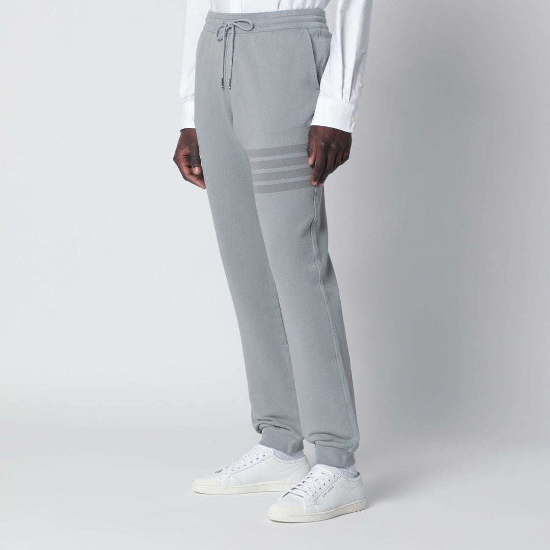 Thom Browne Pantaloni - Grey | e29bfd5f13d0bba260c47b6122ecd2a269df3c8b