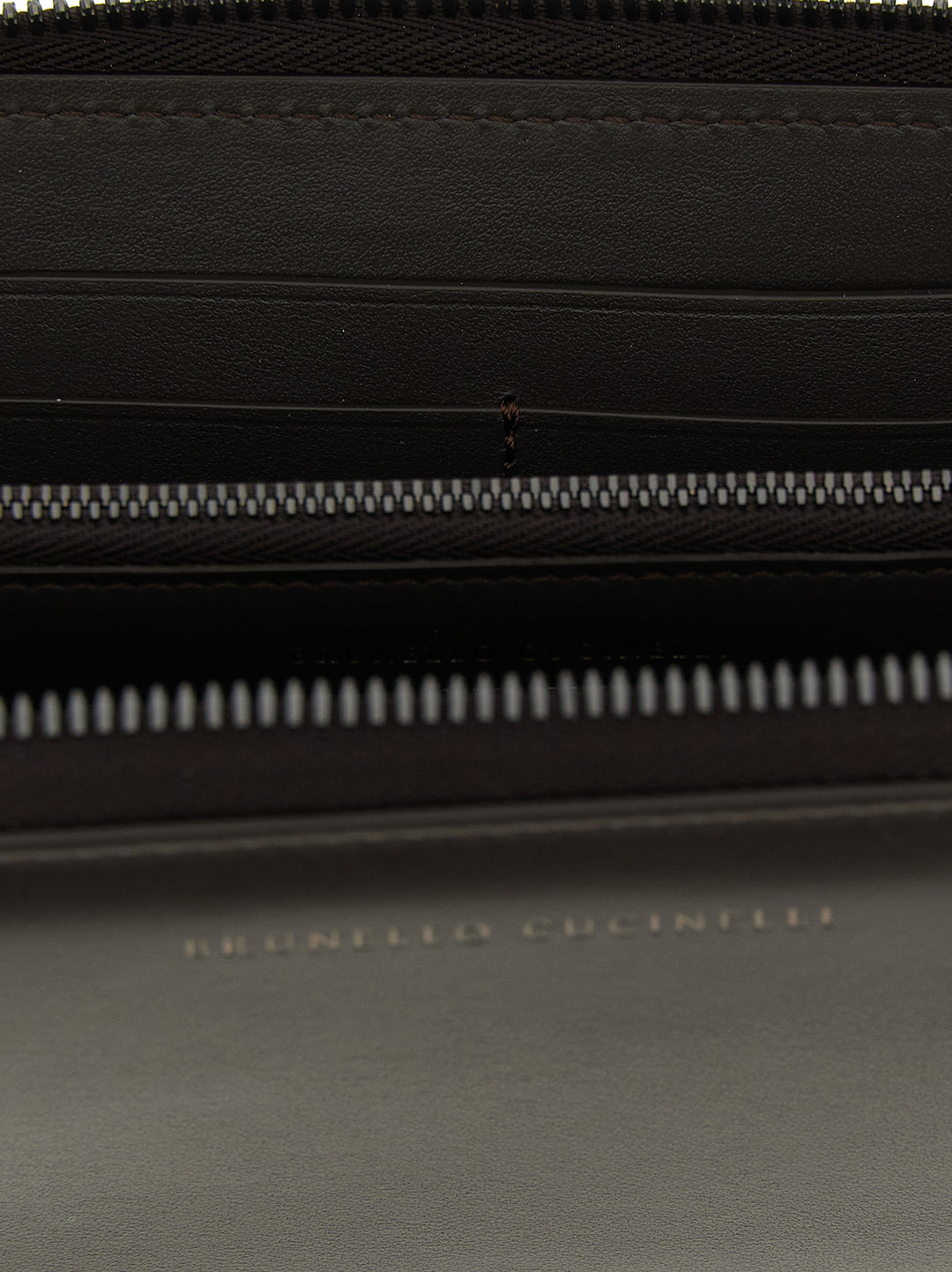 Brunello Cucinelli Shiny Zipper Pull Portafogli - Marrone | da1da371f40c0abcb4c221b18b6eca3b7fd4107c
