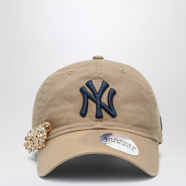 Gorra New Era 9 Twenty Beige 08 Con Pin