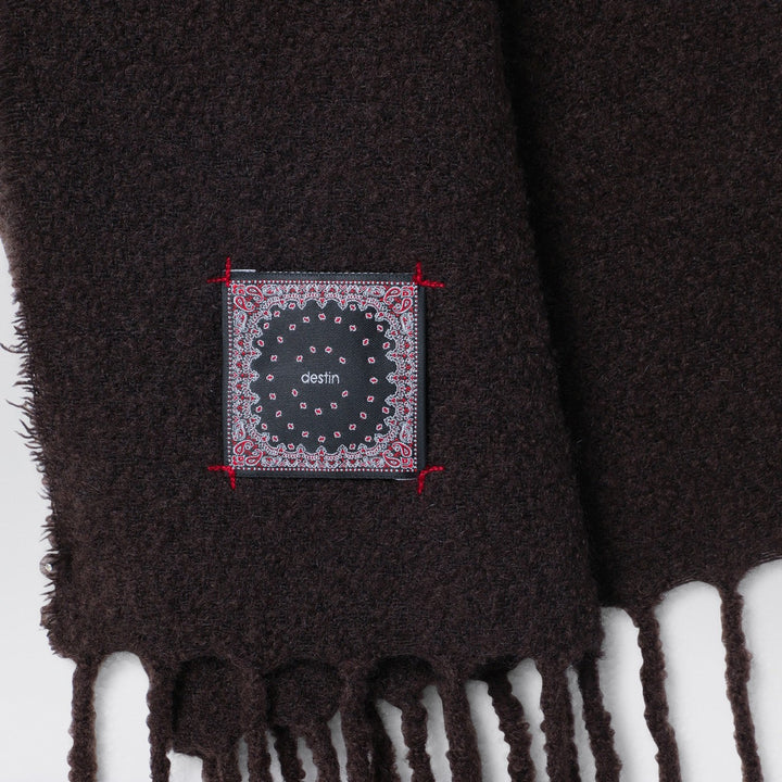 Destin Scarves & Shawls - Marrone | f84adbff81bf03b98506ed3a661dd6e4ea2e8051