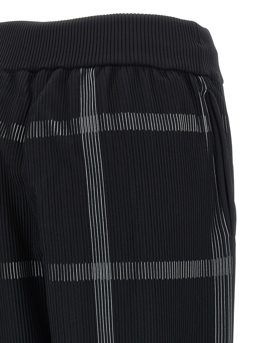 Pleats Please Issey Miyake Crossing Knit Pantaloni - Nero | 41c93229256f5e90ae0357406da1a09f42817721