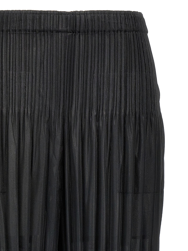 Pleats Please Issey Miyake Fluffy Basics Pantaloni - Nero | a22ff537b37e6ab1ec0aa5aa6636f16ae94b242c