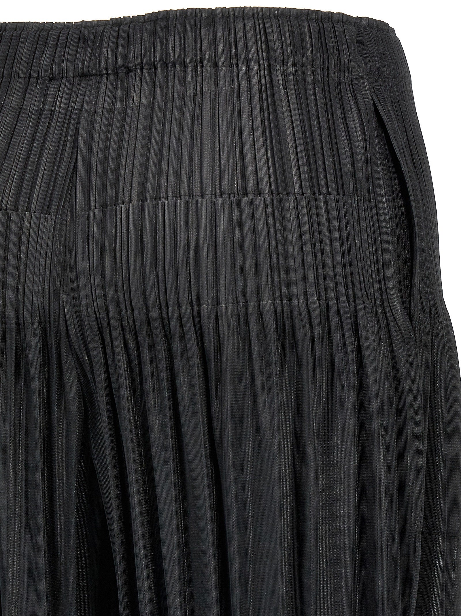 Pleats Please Issey Miyake Fluffy Basics Pantaloni - Nero | 383273f9d2d7a99147b92e87e64945a70d8c037e