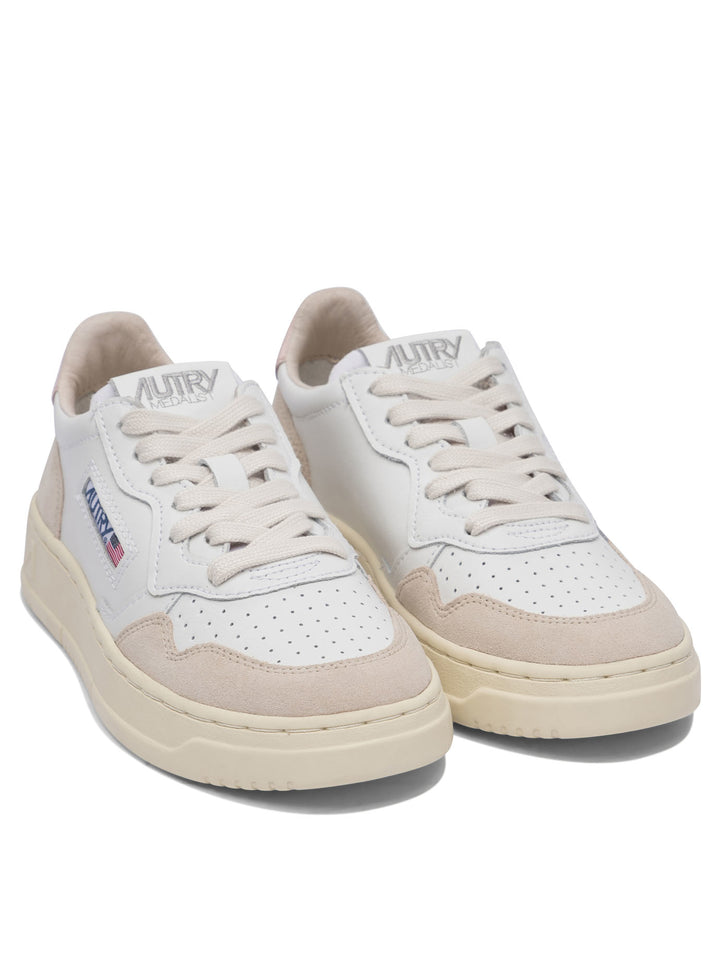 Autry Medalist Low Sneakers & Slip-On - Bianco | 18af7ec1cfe7360c611ffb0dc162323391d97ceb
