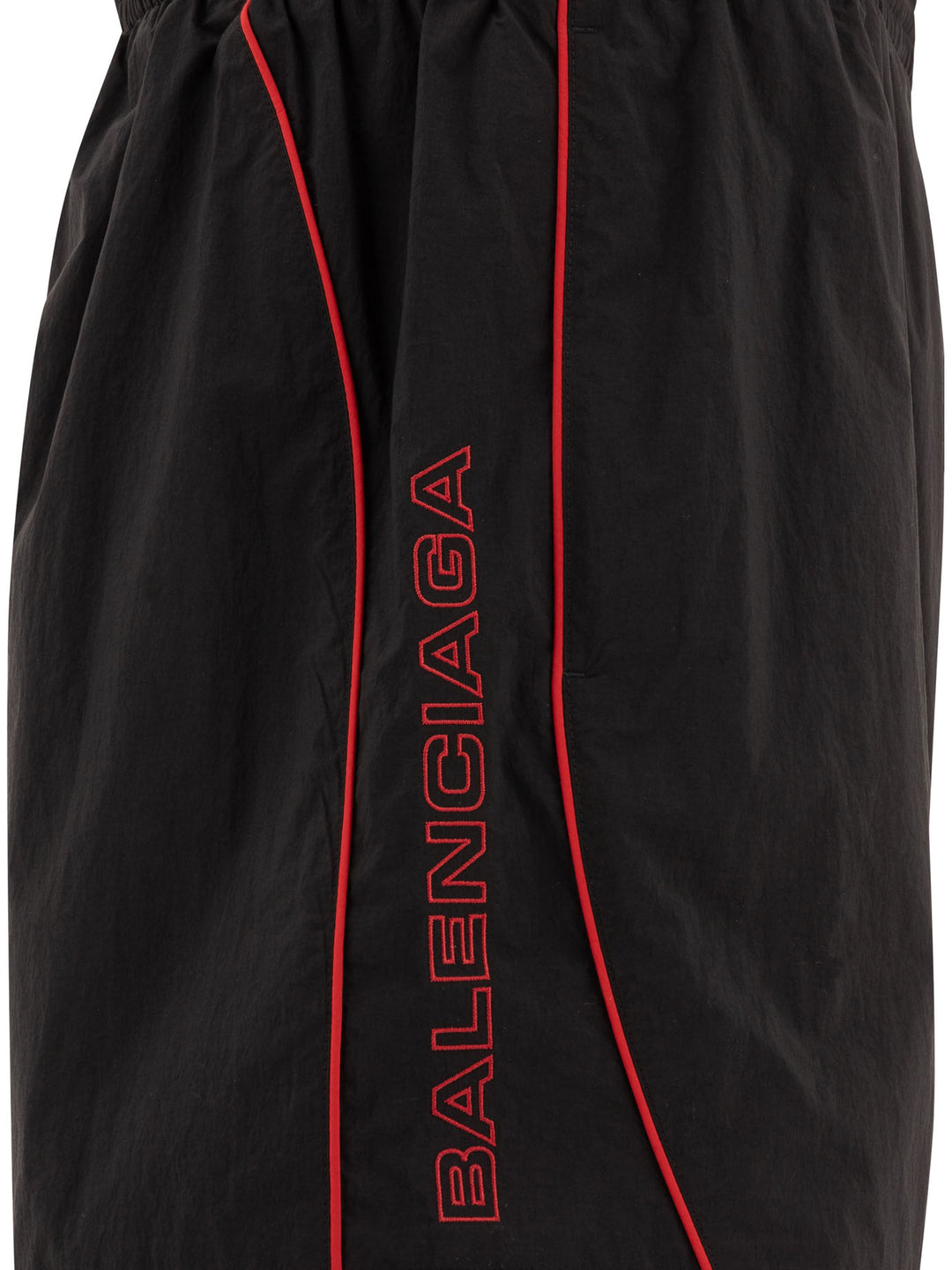 Balenciaga Short With Logo Shorts - Nero | 9c27fb2349c7ef8338b4acc4a610ba2d79610542
