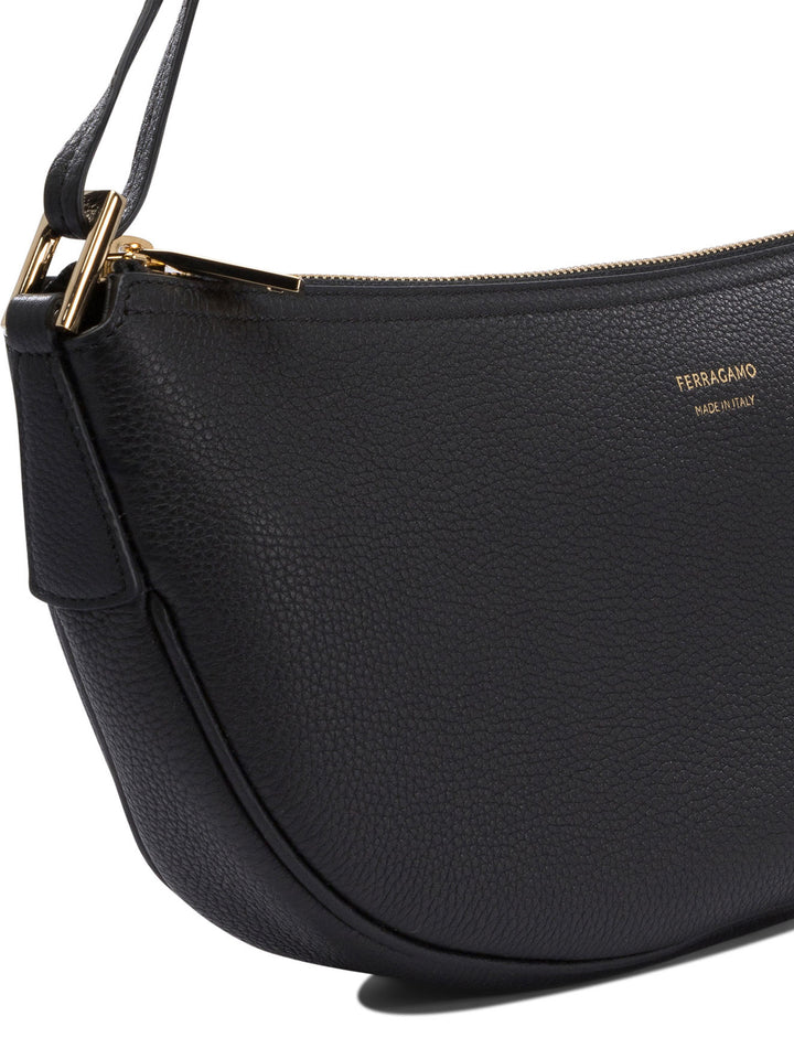 Ferragamo Smile Borse a Spalla e Tracolla - Nero | 65f7a2915afaebd9789896f67646df2de52ffd93
