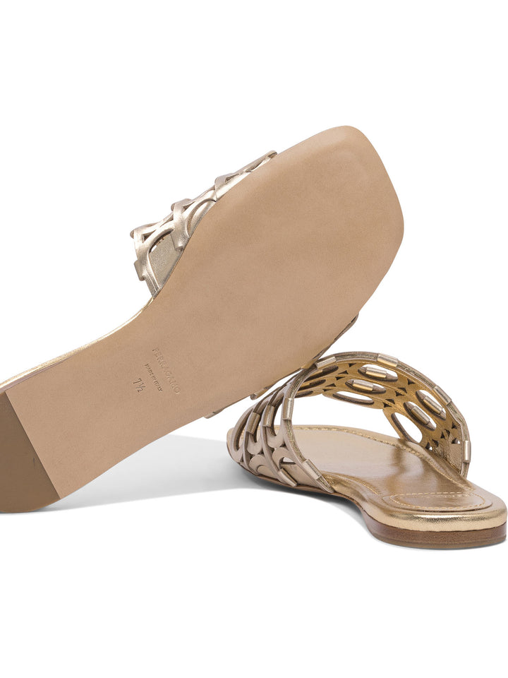 Ferragamo Sandales Basses en Cuir Or