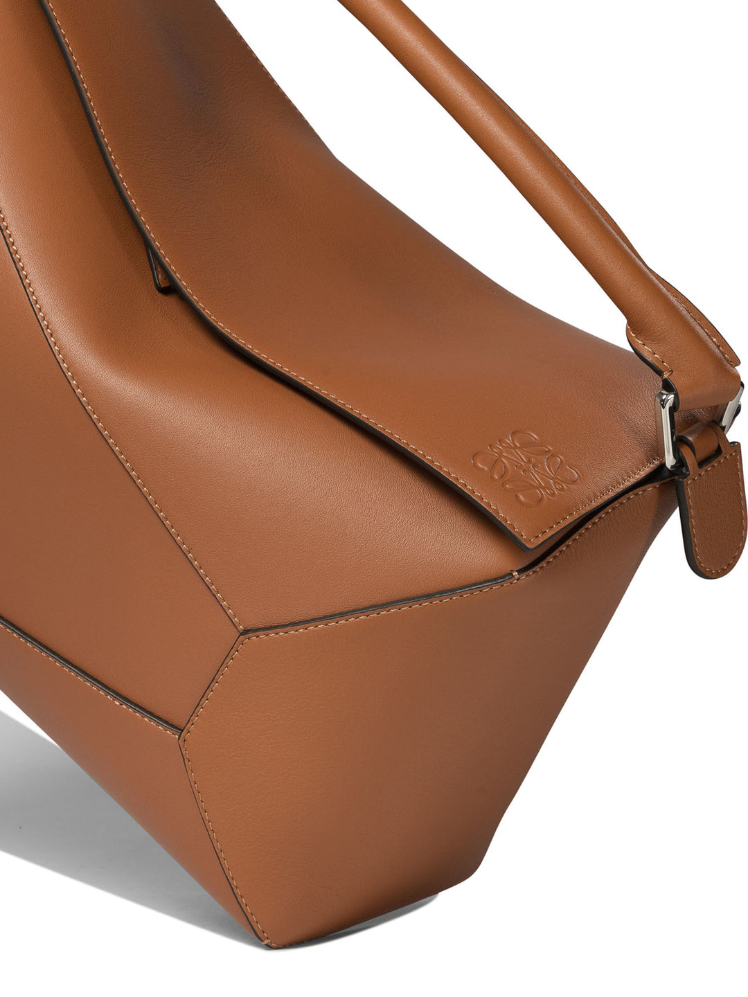 Loewe Puzzle Edge New Large Handbags - Marrone | c71262281bf17374f30fbde020538b86fd24e644