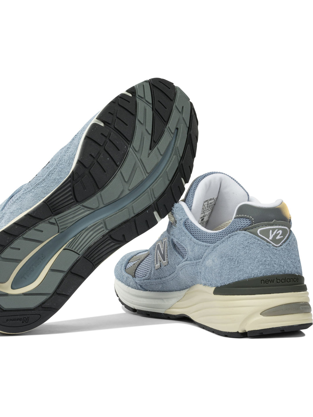 New Balance 991v2 Grounded Pastels Sneakers & Slip-On - Light blue | 76c4b1b0014a2db17c2d92351179b93593073b8b