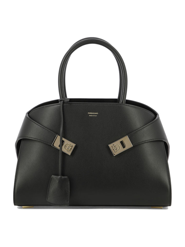 Ferragamo  Borse a Spalla e Tracolla - Nero | 65afd7e0f2d65e286faab38396a91eabaa6b668b