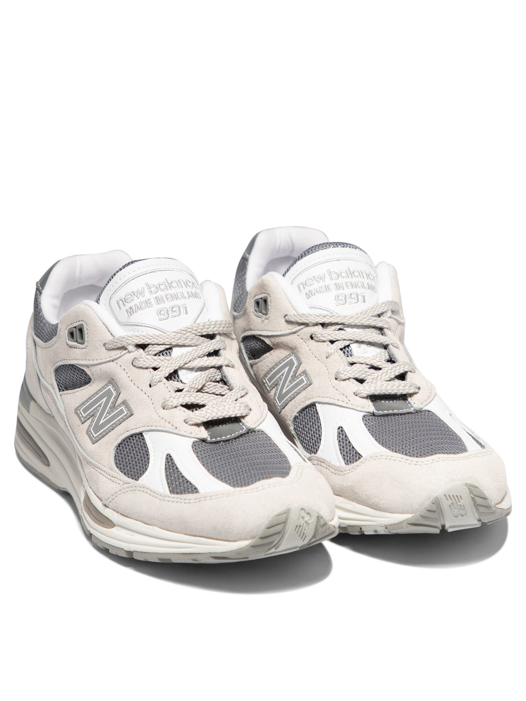 New Balance Made In Uk 991v2 Sneakers & Slip-On - Grey | 94d752bee7abc71be0c1fcf57435e7838a756612
