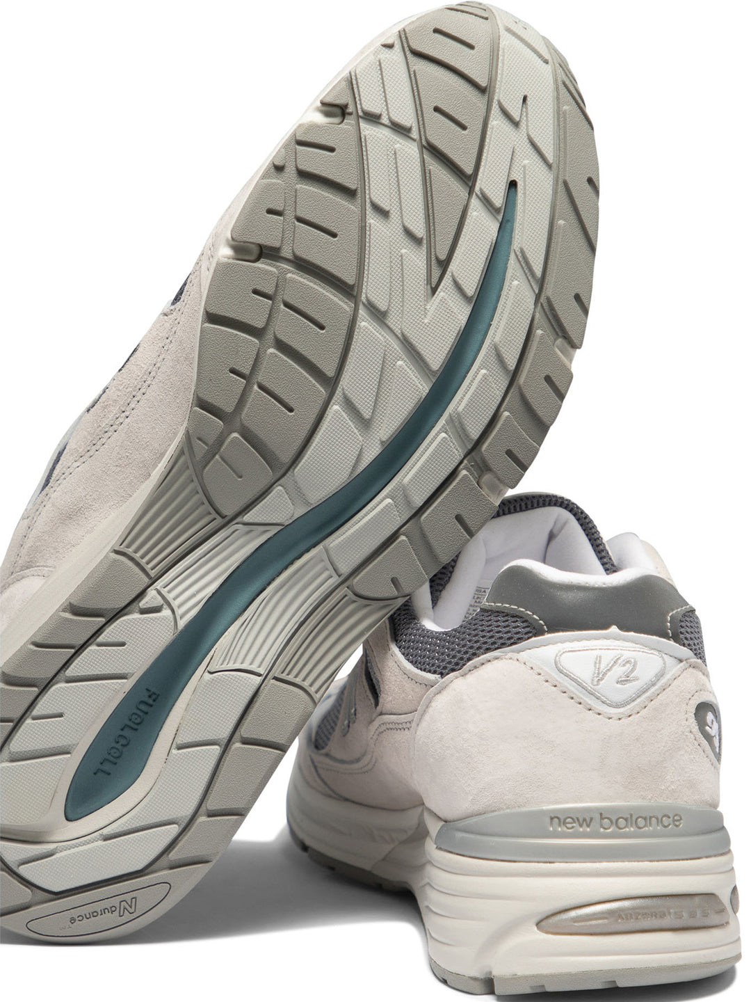 New Balance Made In Uk 991v2 Sneakers & Slip-On - Grey | b213987f83ec9780f4a54b437ce7cee9acf2f254