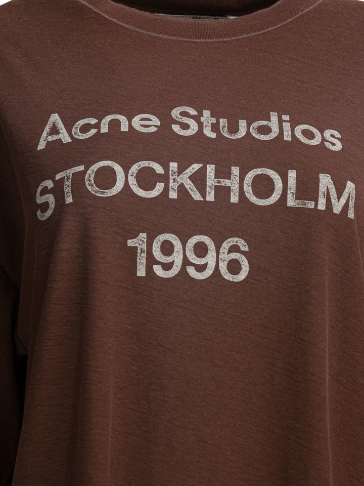 Acne Studios  T-shirts - Marrone | a65968bd4d5dcc5997d20db911e05059bcd3500a