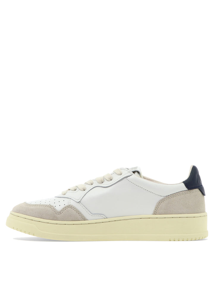 Autry Medalist Low Sneakers & Slip-On - Bianco | 3ca9298f37f644cdcb631339cd1f91f9478a4826