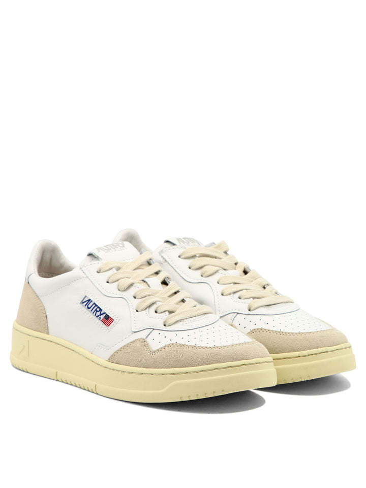 Autry Medalist Low Sneakers & Slip-On - Bianco | e50a0acee808e56b5aa4a91db8a7f75cf946390e