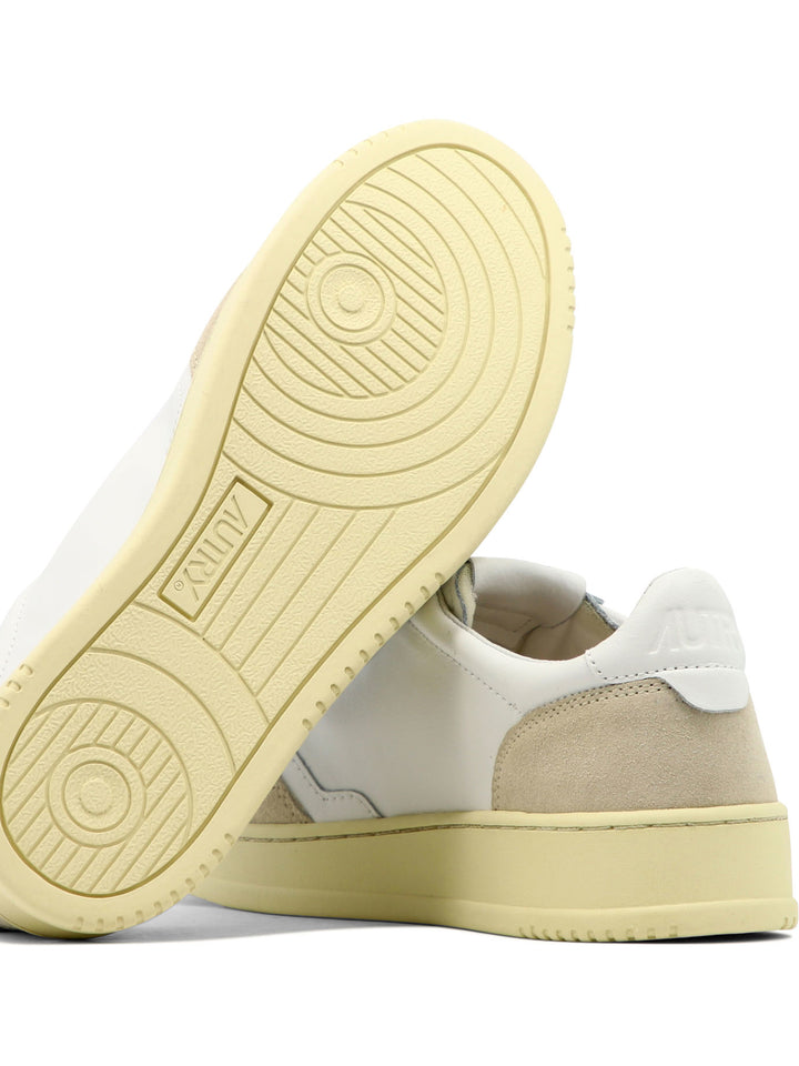 Autry Medalist Low Sneakers & Slip-On - Bianco | b0b5551617b05c320449faf41d81aa9eaf3eb3bc