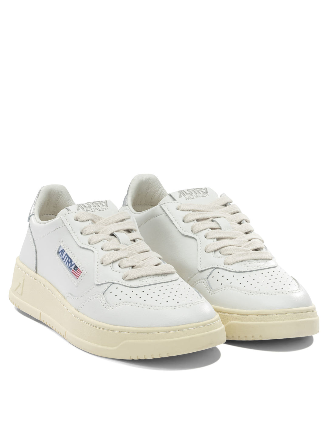 Autry Medalist Low Sneakers & Slip-On - Bianco | 7b991803f76f125e85fa38bb8f5e3772091662f6