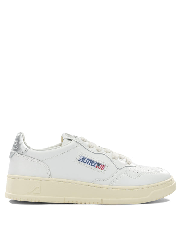 Medalist Low Sneakers & Slip-On Bianco